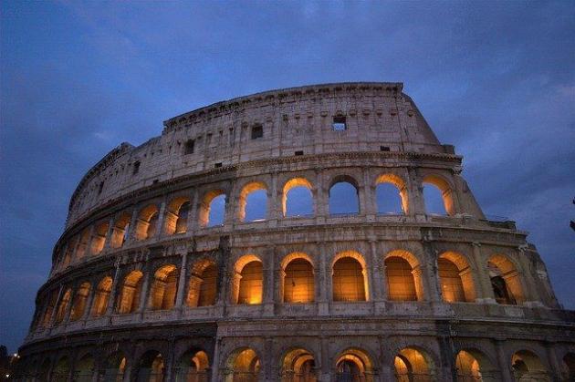Corruzione, 6 arresti a Roma: fra gli indagati un funzionario del Comune