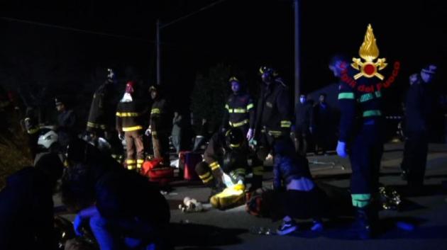 Tragedia Corinaldo, parla il marito di una delle vittime: "Io e 4 figli abbandonati"