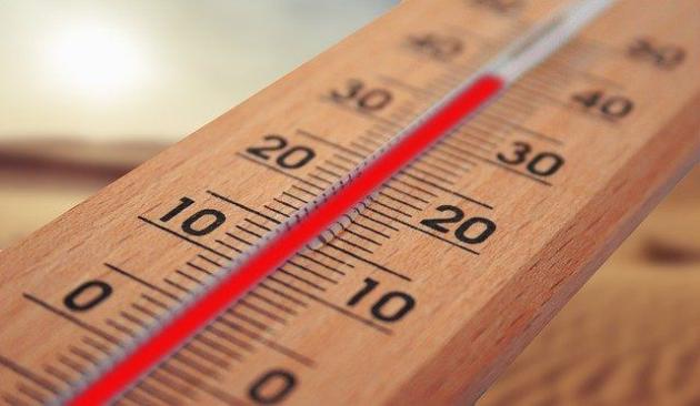 Previsioni meteo, arriva il caldo, ma dal 26 aprile cambia tutto e l'Italia si divide in due