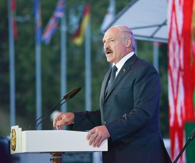 Bielorussia, manifestazione dell'opposizione. Putin offre assistenza a Lukashenko. Tikhanovskaya: "Pronta ad agire da leader"