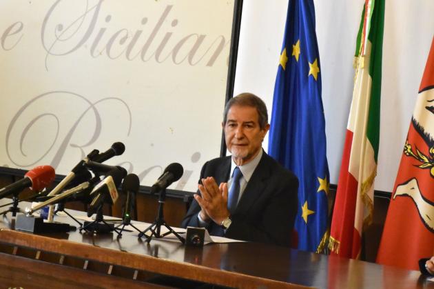 Migranti, Musumeci: 'Diffidenza legittima ma valuteremo impegni'