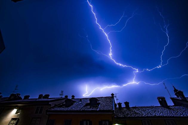 Meteo, ad agosto 12 tempeste al giorno tra grandinate, bombe d'acqua e tornado