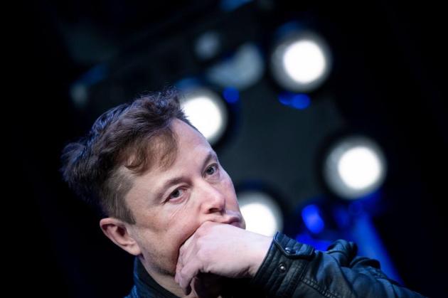 Elon Musk, ammissione choc su Twitter: "X potrebbe fallire, problema tecnico cancella foto postate prima del 2014"