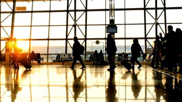 Covid, la variante Delta blocca l'Australia: Sydney in lockdown per due settimane