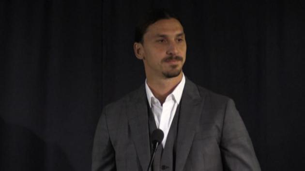Ibrahimovic: "Nel mio mondo non c'è posto per il razzismo. Polemiche per Sanremo