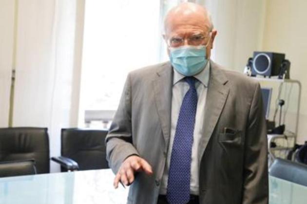 Variante inglese Covid, Galli rompe già il silenzio