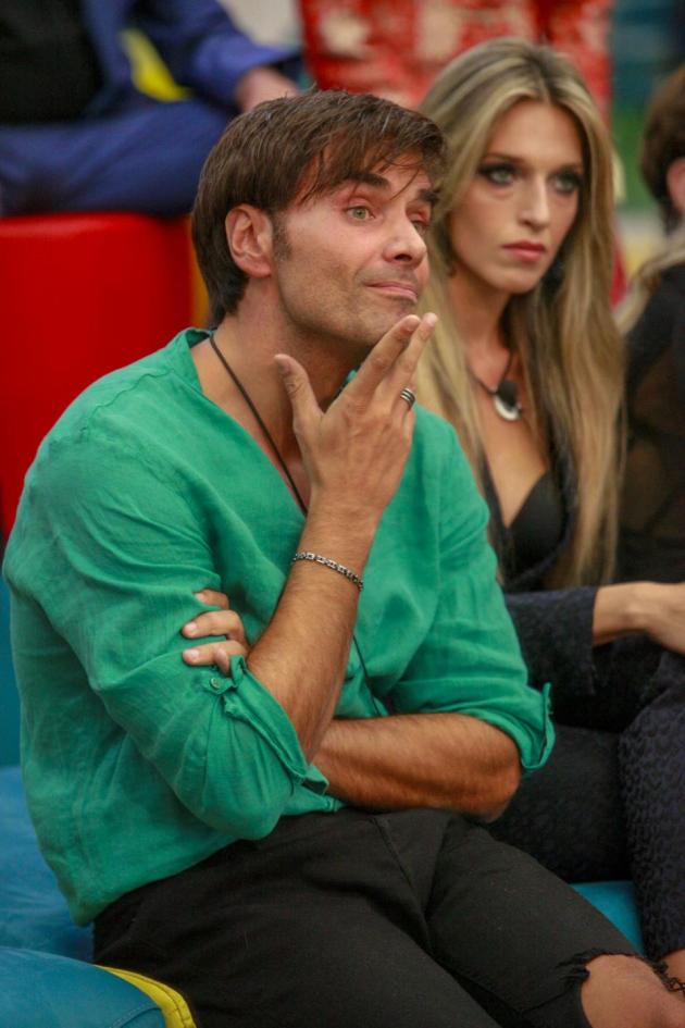 Grande Fratello Vip 5, 'Massimiliano Morra? La fidanzata è un'attrice': Lory Del Santo BOMBA AL GF VIP