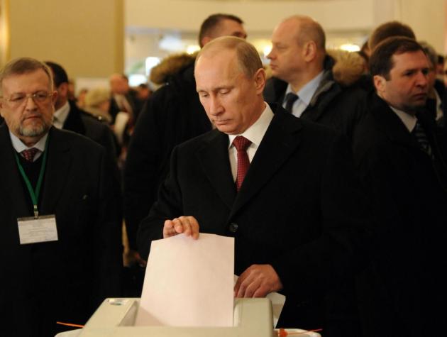 Navalny dimesso: 'Possibile guarigione completa'. Putin: 'Si è avvelenato da solo'