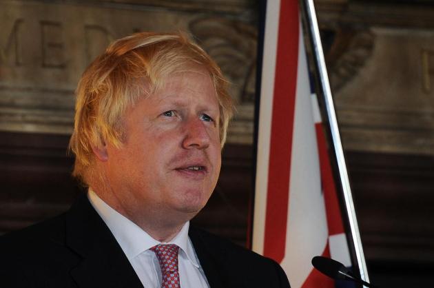 Boris Johnson invasione Olanda  Covid  vaccini raid  fabbrica magazzino 5 milioni dosi AstraZeneca