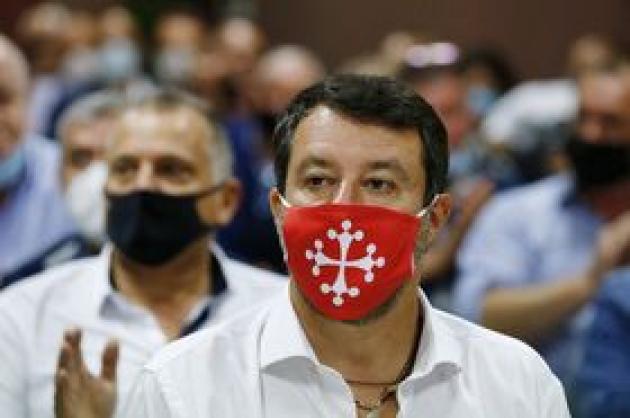 Gregoretti, difesa Salvini: 'Rispettato Carta e volontà popolo'