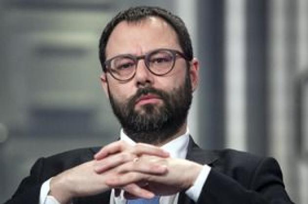 Agricoltura "Più Impresa", Patuanelli: "Mutui e prestiti a fondo perduto per i giovani"
