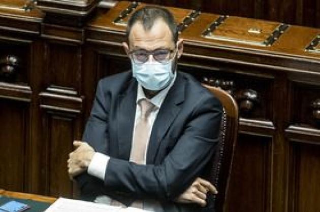 Fisco, Patuanelli: 'Prolungare superbonus e fare testo organico'