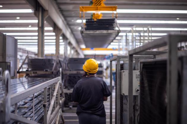 Istat, dati produzione industriale mese di marzo 2023