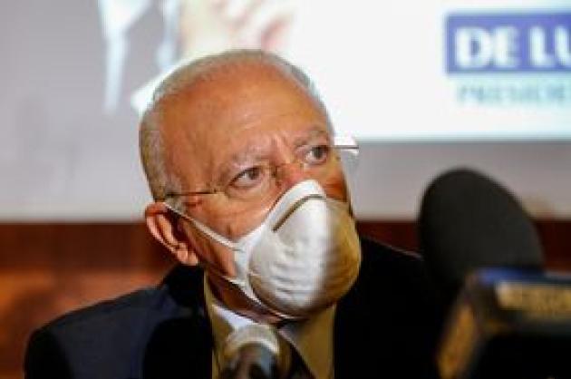 Coronavirus Campania, De Luca: ‘Anche oggi 700 casi in Campania, il 90-95% è asintomatico’