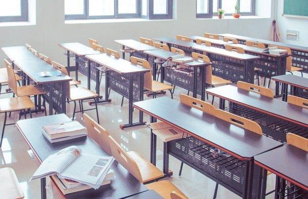Coronavirus, per rientrare a scuola richiesti certificato e doppio tampone