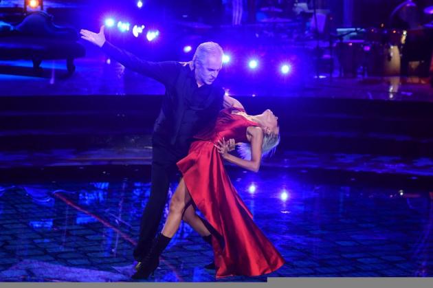 Ballando con le Stelle, Tullio Solenghi confessa: 'Ero terrorizzato'. RETROSCENA CHOC sul programma di Milly Carlucci