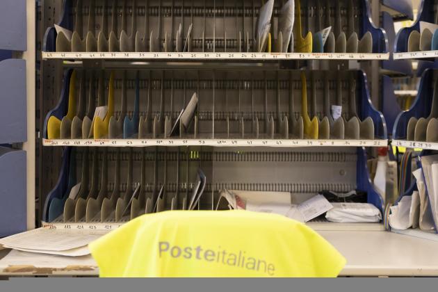 Poste Italiane, pagamento pensioni novembre dal 27 ottobre: come fare e calendario