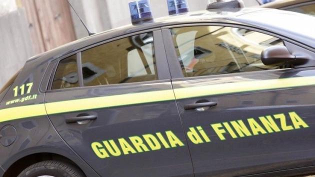 Fondi Lega: prestanome patteggia 4 anni e 10 mesi e multa da 1000 euro