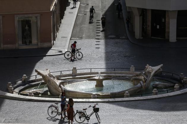 Coronavirus, Ricciardi: 'Lockdown mirati subito, situazione preoccupante'