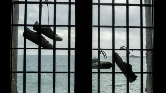 Fiction Mare Fuori anticipazioni mercoledì 14 ottobre: AMORI E MINACCE