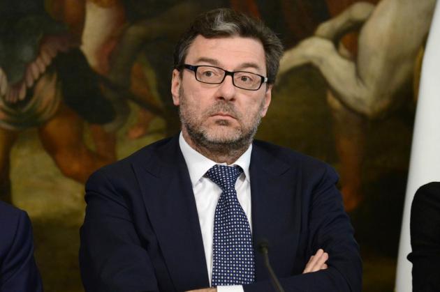 Italia in crescita, pil a +0,5%. Superate supera Francia e Germania, Giorgetti: "L'ambizione paga"