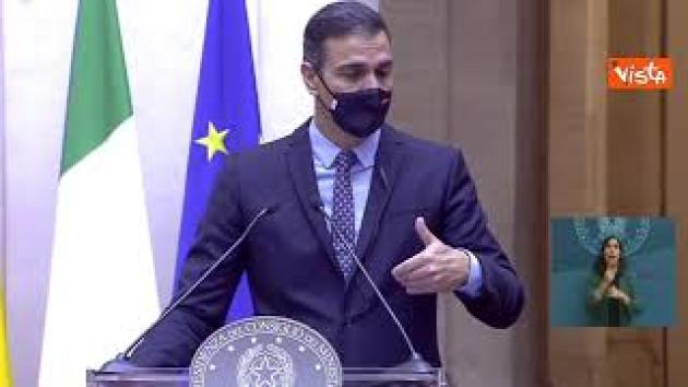 Spagna, stop alle mascherine all'aperto, Sánchez: "Questo sarà l'ultimo fine settimana con le mascherine"