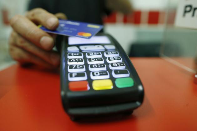A Natale occhio ai limiti imposti sul prelievo dei contanti