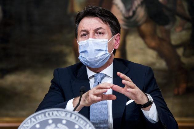 Coronavirus, Conte: 'Confido in calo Rt nazionale, stiamo lavorando con strategia diversa'