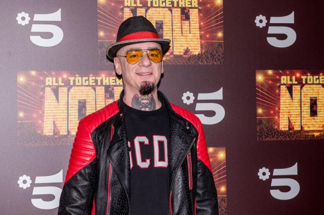 All Together Now, J Ax canta 'Hey Jude' senza rappare ed è semplicemente STREPITOSO - VIDEO