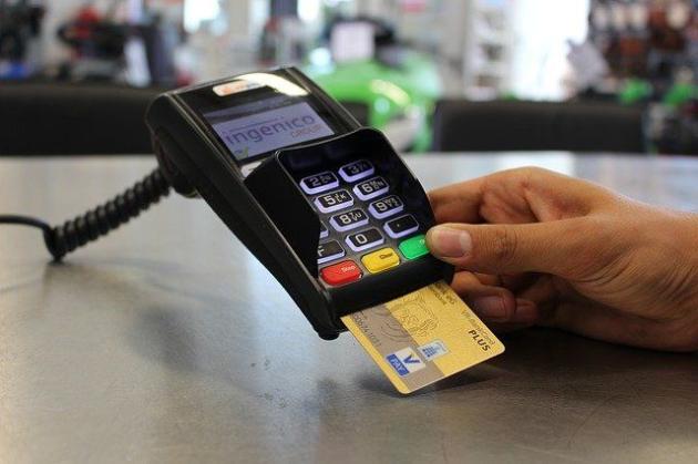 Bonus cashback, a dicembre 300€ da spendere con app: come funziona, come richiederlo, requisiti