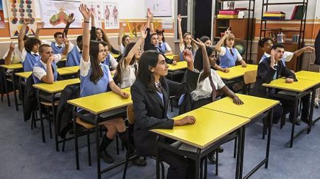 Il Collegio 5 anticipazioni terza puntata martedì 10 novembre: NUOVO PRESIDE IN ARRIVO!