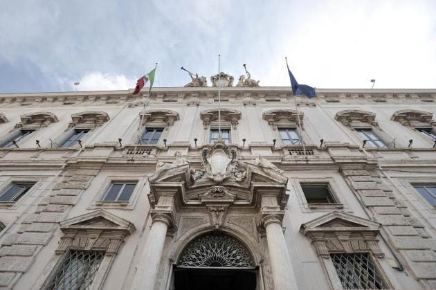 Obbligo vaccinale, violati gli artt. 1 e 2 della Costituzione: lo dice la Corte Costituzionale