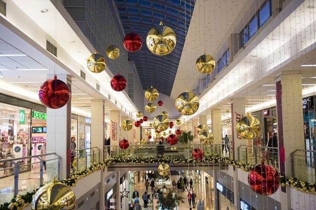 Cosa guardare in tv stasera Vigilia di Natale 24 dicembre: PROGRAMMAZIONE e ANTICIPAZIONI delle feste