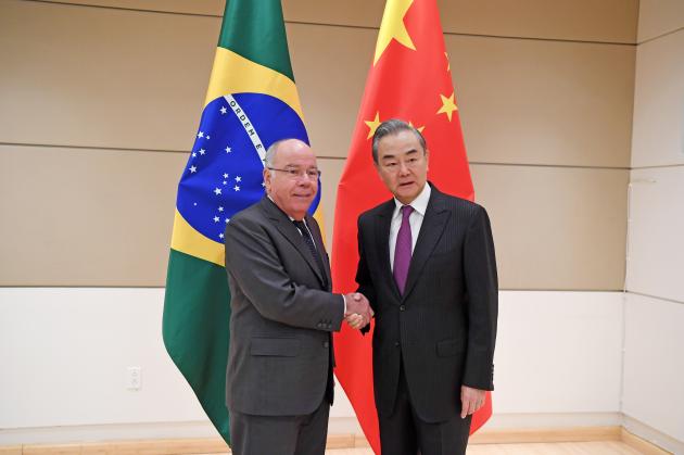 Cina-Brasile: ministro Esteri Wang esorta a portare legami a nuovo livello