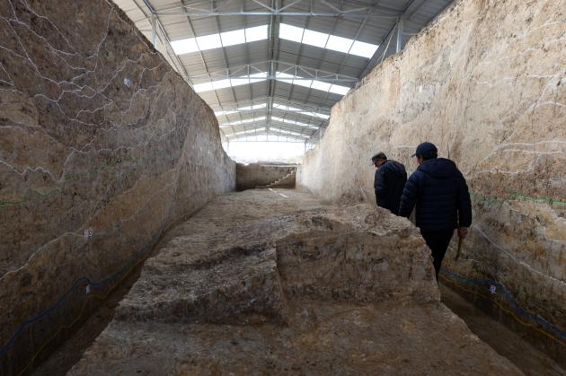 Cina: Hubei, antica diga rinvenuta in sito di reperti di Qujialing (1)