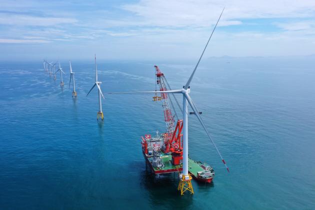 Cina: capacità di energia rinnovabile supera energia termica