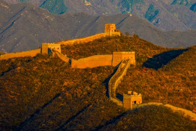 Cina: veduta aerea della Grande Muraglia nello Hebei (3)