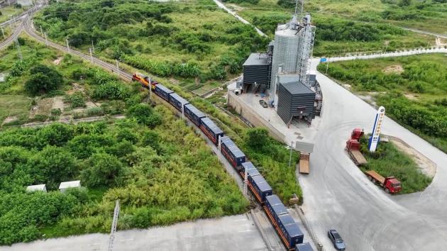 Trasporti: più commercio Cina-Vietnam con RCEP che aumenta viaggi treni merci
RCEP è stato catalizzatore per forte espansione commercio transfrontaliero tra i due Paesi