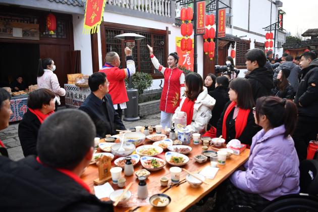 Cina: Shaanxi, Shiquan ospita banchetto di Paotang (1)