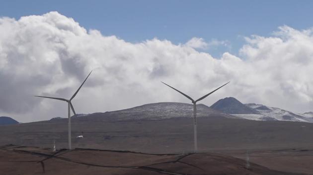 Cina: produzione parco eolico più alto del mondo supera 200 mln kWh
Parco di Chigu nello Xizang ha installato 25 turbine tra i 5.000 e i 5.200 metri di altitudine