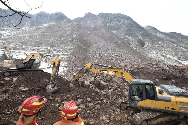 Cina: innalzato livello d'emergenza per frana nello Yunnan