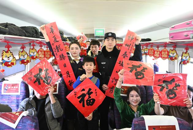 Cina: Nanchino, attività culturali tradizionali su treno proiettile