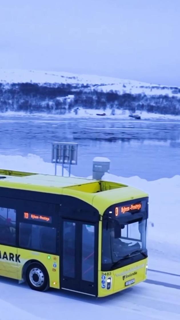 Norvegia: Circolo polare artico, attivati bus a nuova energia cinesi
Veicoli prodotti dalla cinese Yutong sono entrati in funzione nella cittadina di Kirkenes