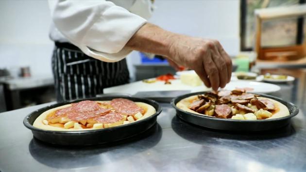 Cina: Chongqing, chef italiano crea piatti fusion per Festa primavera
Prepara piatti che combinano cucina italiana con tradizioni culinarie, culturali di Chongqing