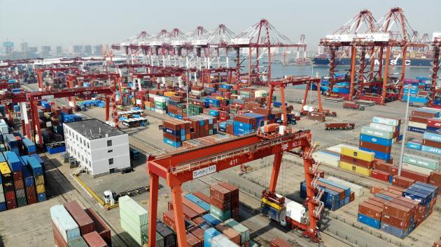 Cina: intensifica sforzi per attrarre investimenti esteri in vari settori