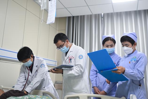 Cina: funzionaria sanità, progressi costanti in sistema di diagnosi, cura