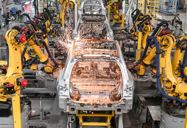Cina: produzione industriale +6,1% nel primo trimestre