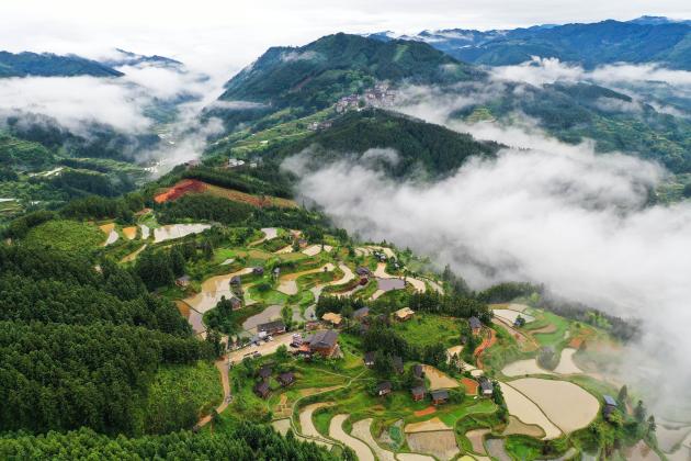 Cina: veduta aerea dei terrazzamenti nel Guizhou 