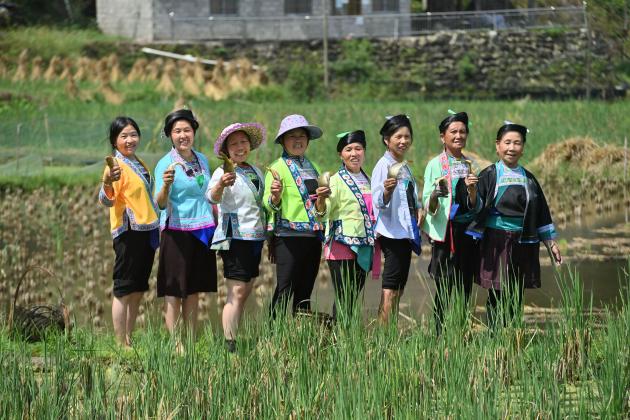 Cina: Guangxi, giovani imprenditori nel villaggio di Wuying (2)