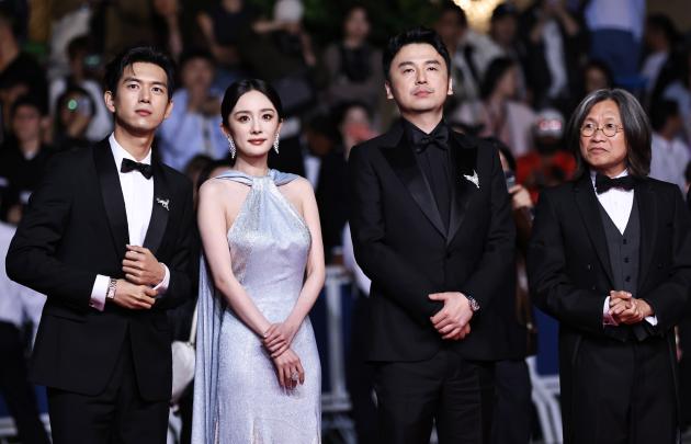 Proiezione del film "She's got no name" al Festival di Cannes (2)